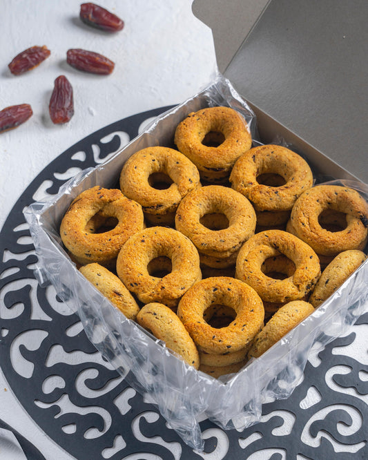 معمول بالتمر والجوز